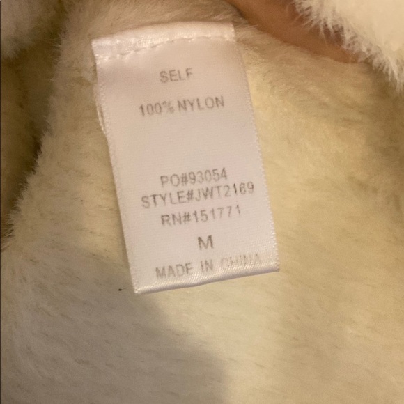 Gilli Women's Ivory/Cream Cable Knit Angora-Look Sweater - Picture 3 of 6